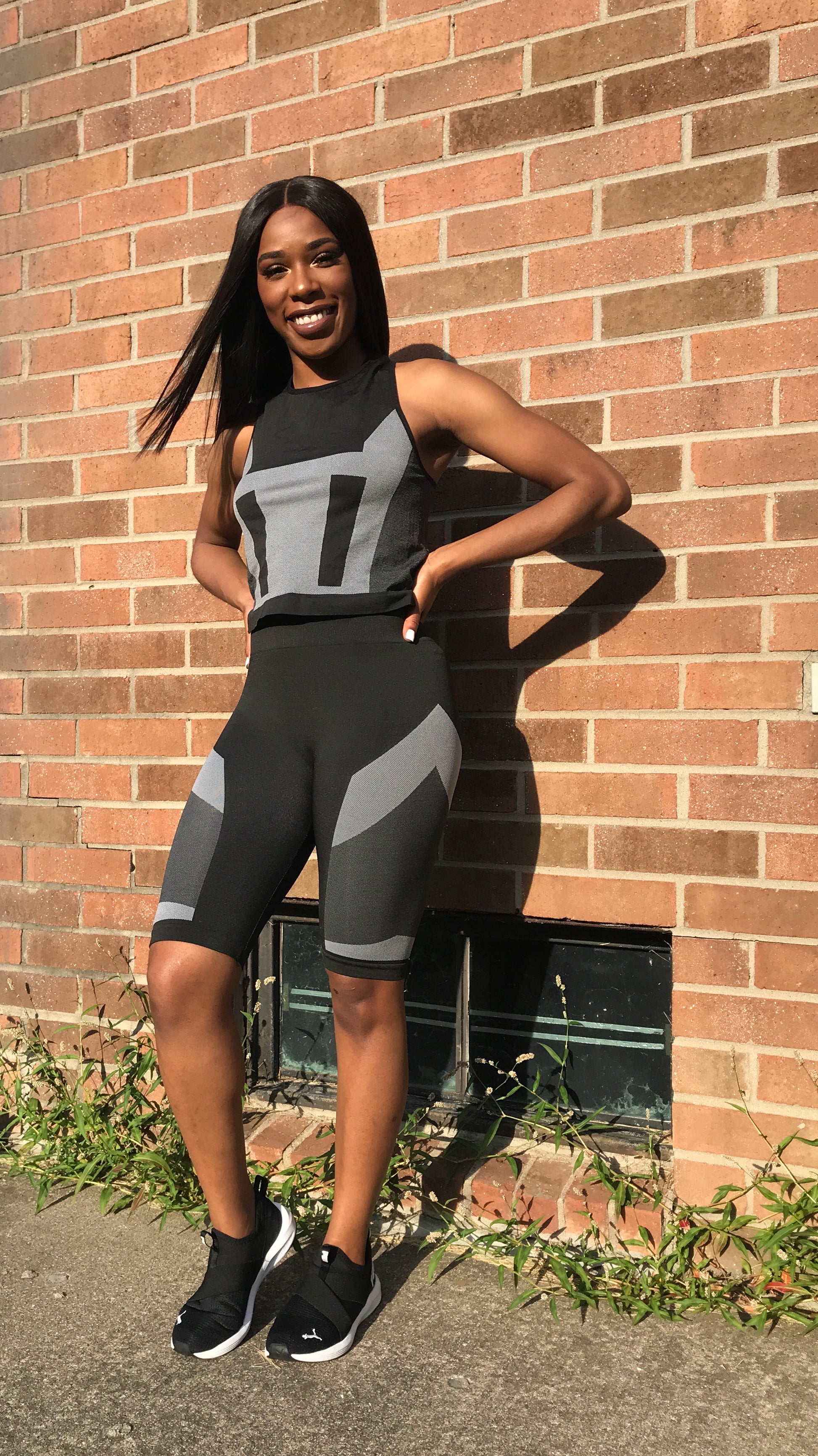 Black colorblock activewear shortset